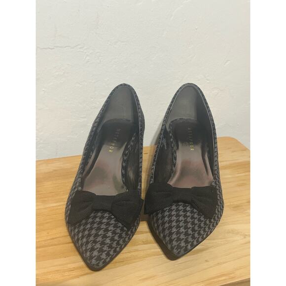 Metaphor houndstooth fabric heels with bow - Size 11M - Picture 1 of 6